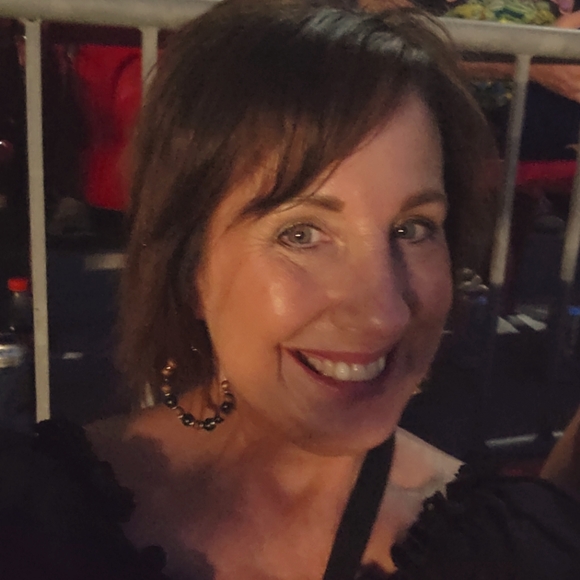 Meet your Posher, Kelly - Picture 1 of 1